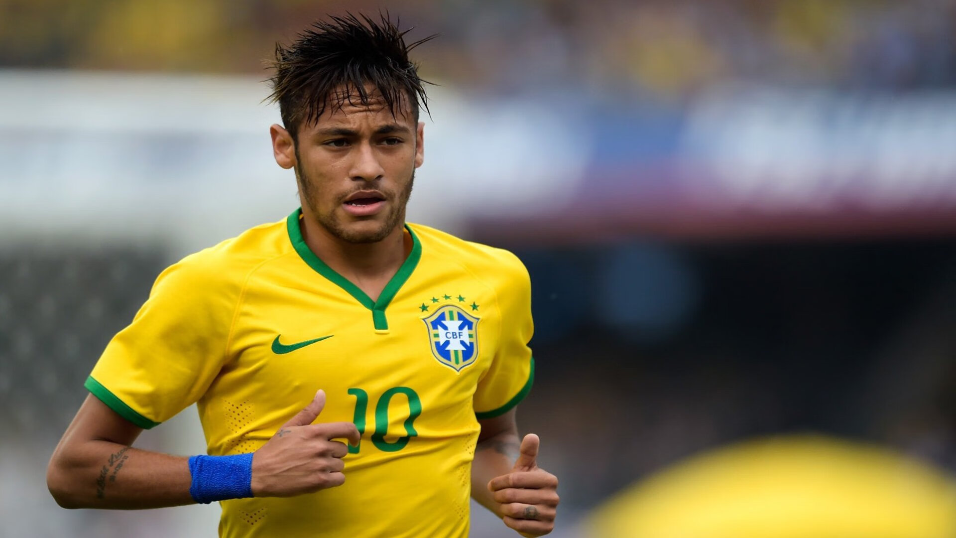 英超激烈争夺：悬念重重，场场精彩！，英超争冠